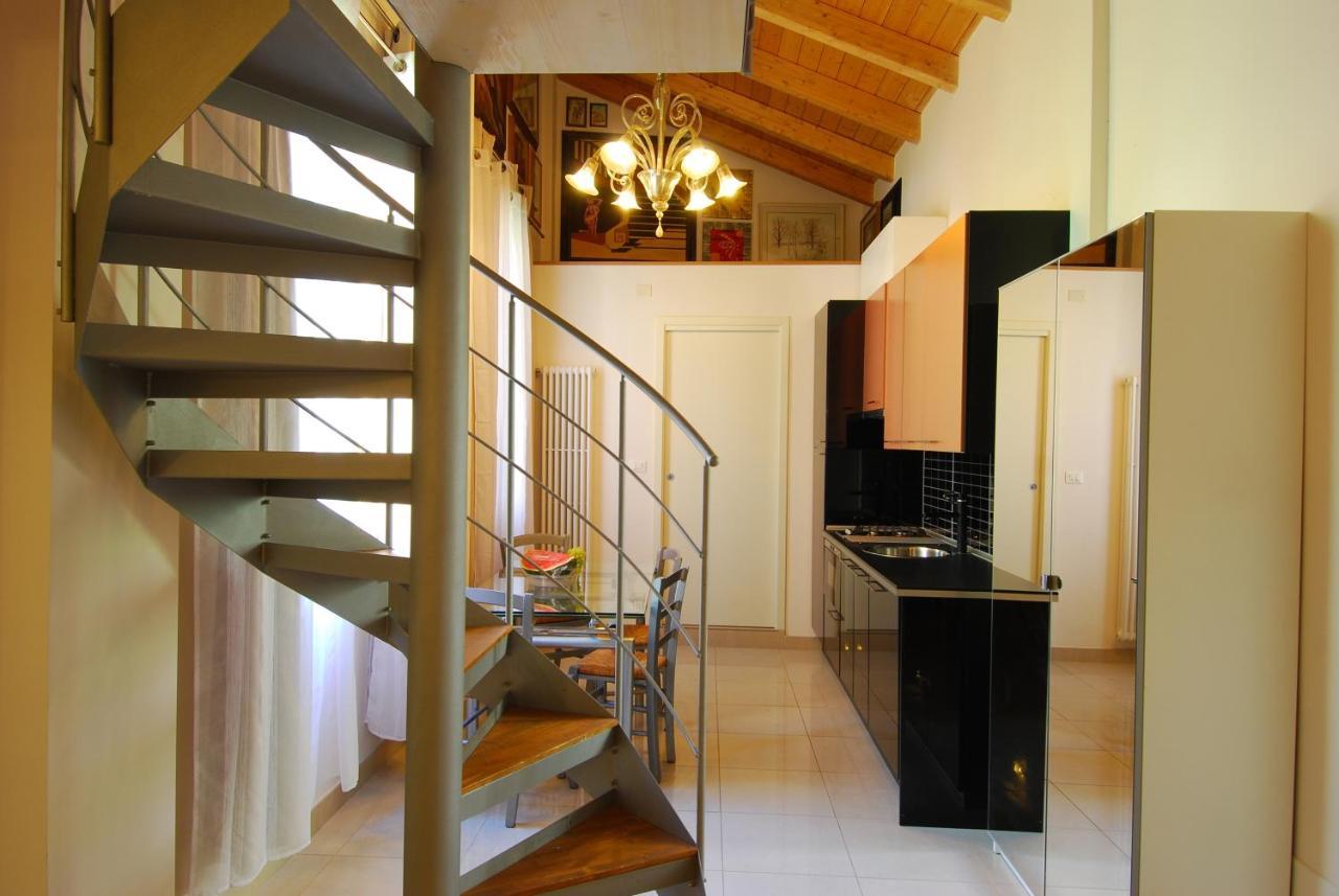 شقة Getthekey Boldrini Lofts بولونيا الغرفة الصورة